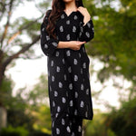 2 Pcs Women's Stitched Linen Printed Suit