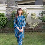 2 Pcs Women's Stitched Arabic Lawn Printed Suit