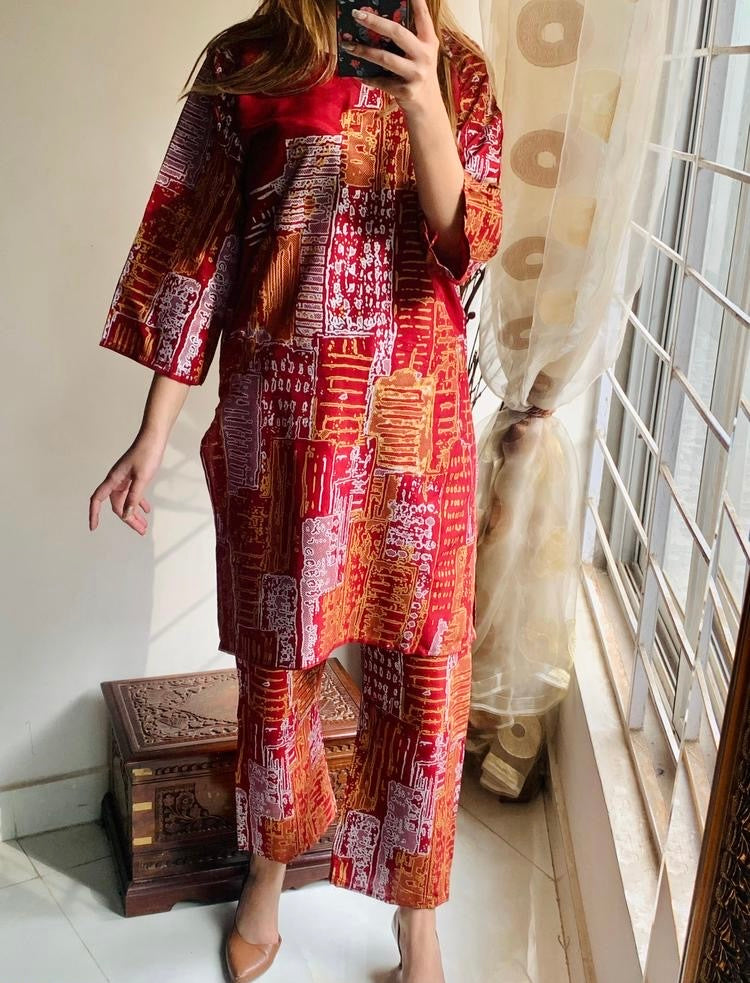 2 Pcs Women's Stitched Arabic Lawn Printed Suit